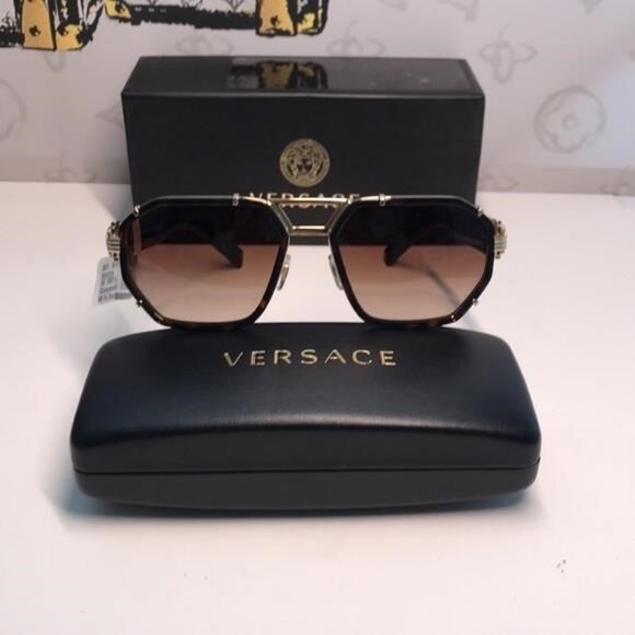 NEW AUTHENTIC Versace Havana and Gold Sunglasses VE2228 1002 - Picture 10 of 11